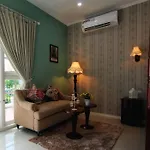 Omah Madam Bed & Breakfast
